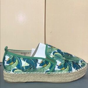 Tropical Print Espadrille Slip-On Shoes